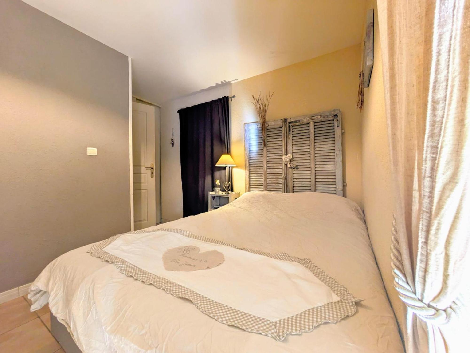 La Villa Jasmin Montauroux Habitación foto